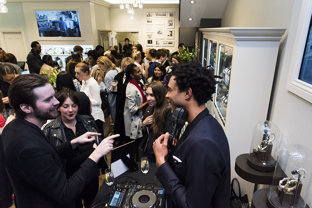 rob cartwright event photography links of london british jewellery luxury goods fashion brand narrate your style oxford street london retail store guest customers grazia edit magazine smiling laughing enjoying candid portrait DJ music busy crowded fun