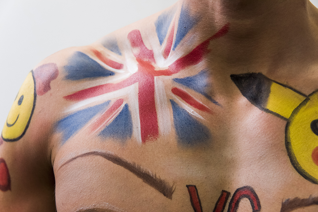 Rob Cartwright Photography MAC make up cosmetics beauty artistry colour bodypainting union jack detail Generator incentive reward team building Estee Lauder Companies ELC business corporate event photography photo